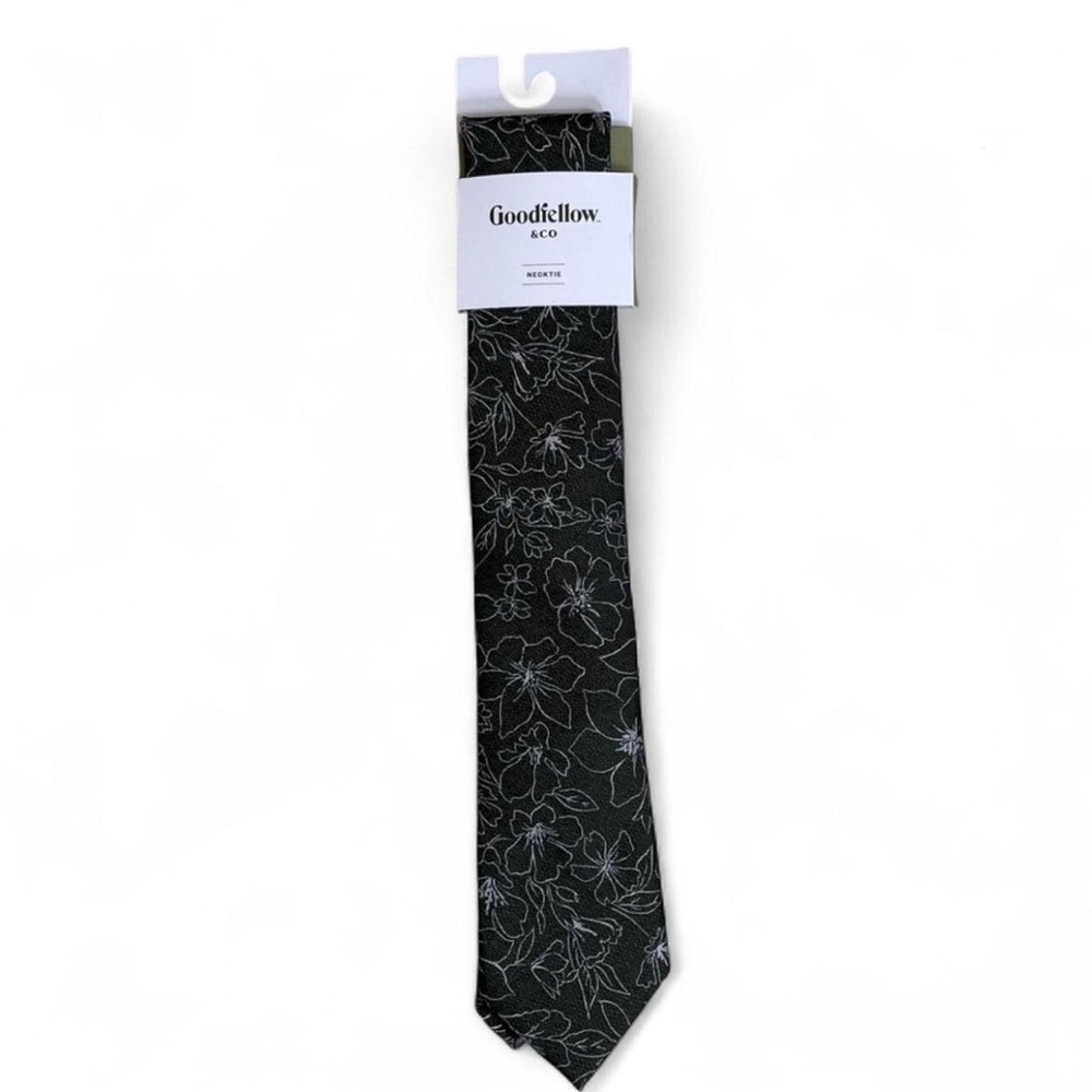 Goodfellow & Co Dark floral tie green and white (formal men's)